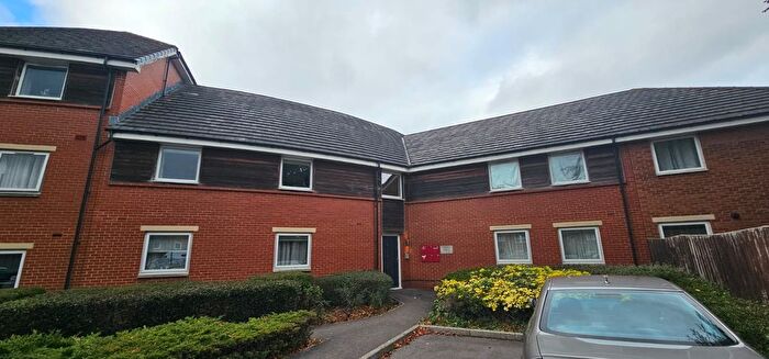 1 Bedroom Flat For Sale In Chain Court, Okus Road, Swindon, Wiltshire, SN1