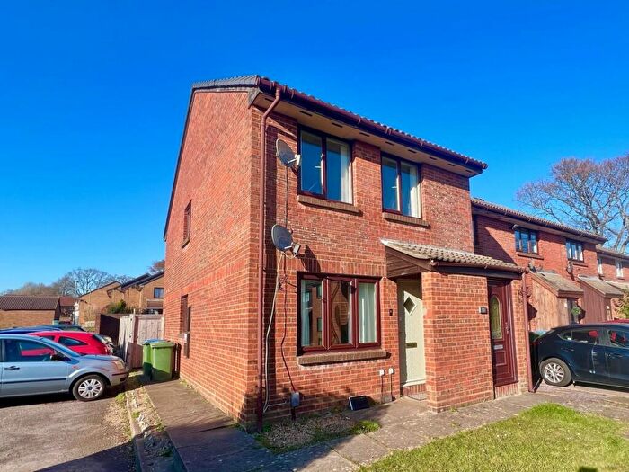 1 Bedroom Maisonette To Rent In Primrose Way, Locks Heath, Southampton, Hampshire, SO31