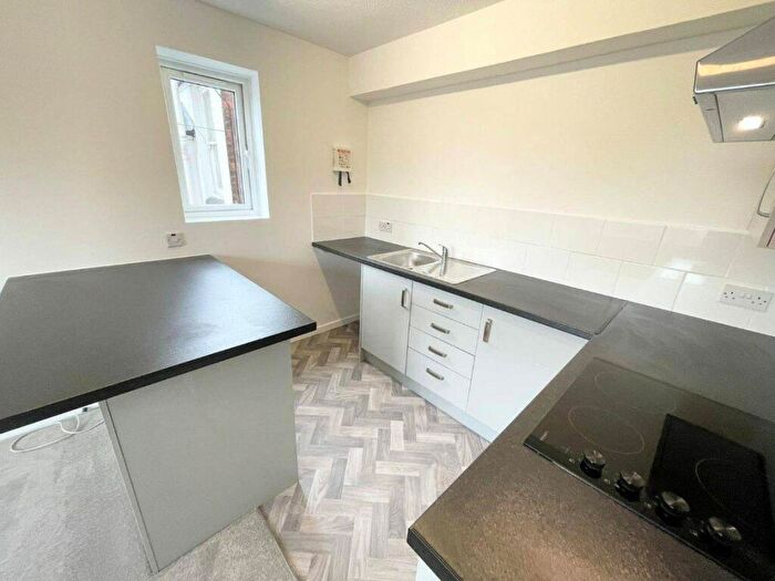 1 Bedroom Semi-Detached House To Rent In Colbourne Street, Swindon, SN1