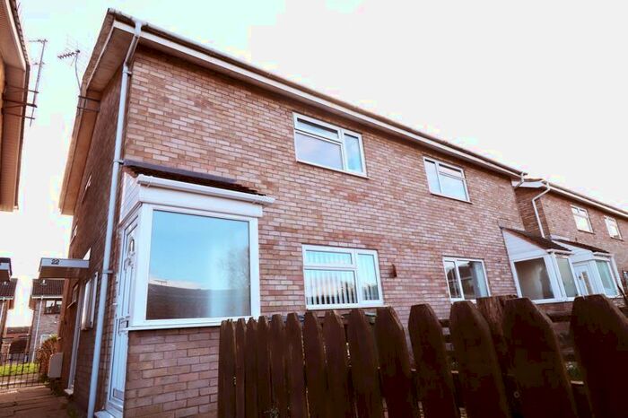 1 Bedroom Flat To Rent In Somerville Square, Stafford, ST17