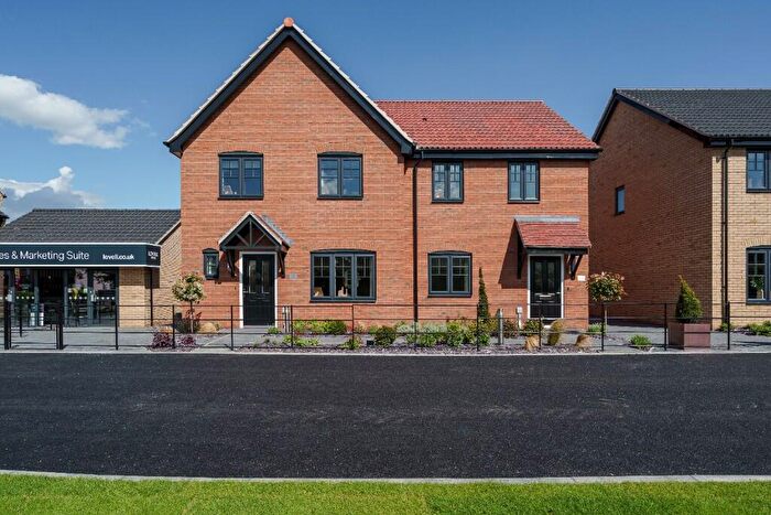 3 Bedroom Semi-Detached House For Sale In Mendham Lane, Harleston, Norfolk, IP20