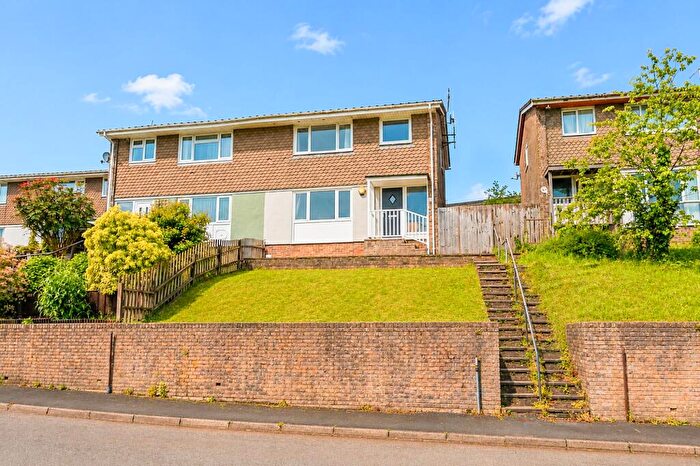 3 Bedroom Semi-Detached House For Sale In College Glade, Caerleon, NP18