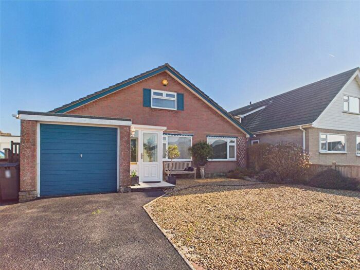 3 Bedroom Bungalow For Sale In Selfridge Avenue, Bournemouth, Dorset, BH6