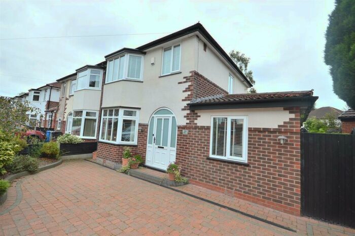 3 Bedroom Semi-Detached House To Rent In Arcadia Avenue, Sale, M33