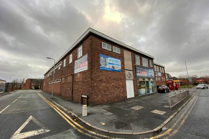 2 Bedroom Flat To Rent In College Street, St. Helens, WA10