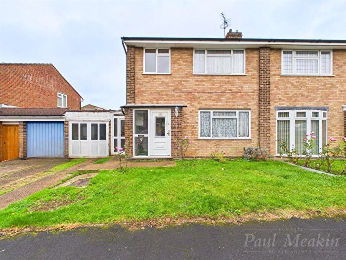 3 Bedroom House For Sale In Southviews, South Croydon, CR2