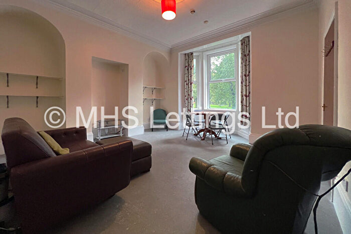 8 Bedroom Terraced House To Rent In Hyde Park Road, Leeds, LS6