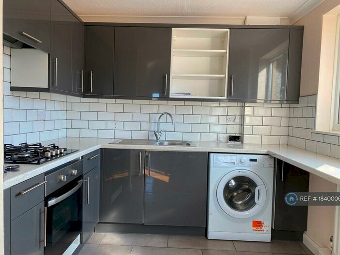 2 Bedroom Flat To Rent In The High Street, Two Mile Ash, Milton Keynes, MK8