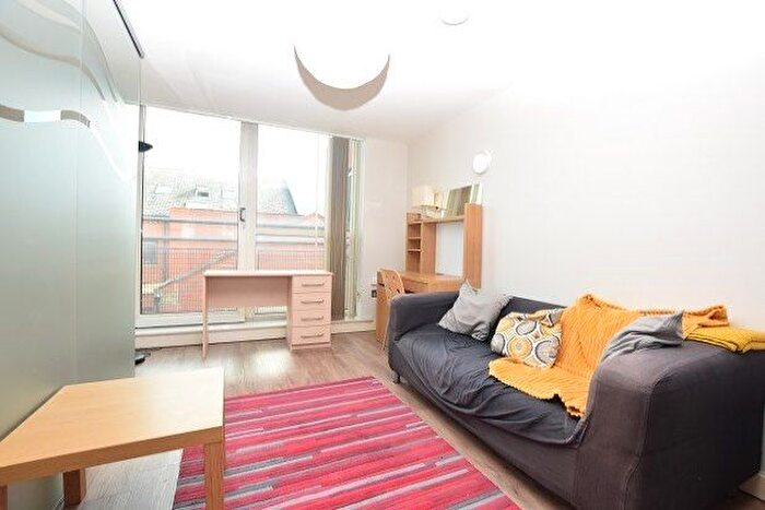 Studio To Rent In Jet Centro, Sheffield, S2