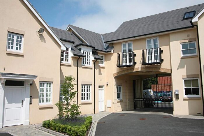 1 Bedroom Flat To Rent In Town Centre, CV21