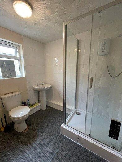 4 Bedroom House To Rent In Rhondda Street, Mount Pleasant, Swansea, SA1