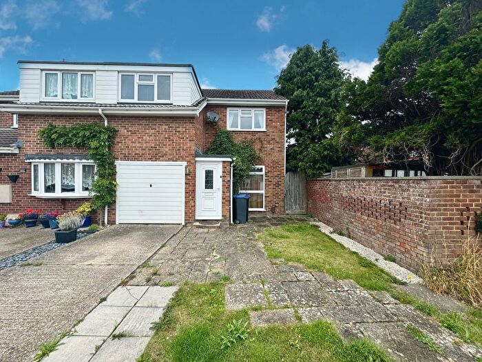 3 Bedroom Property To Rent In Canberra Road, Worthing, BN13