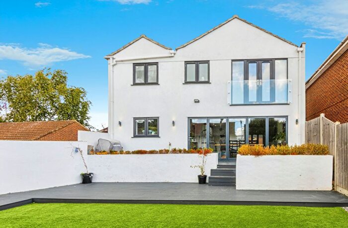 5 Bedroom Detached House For Sale In Hazeleigh, Brentwood, CM13