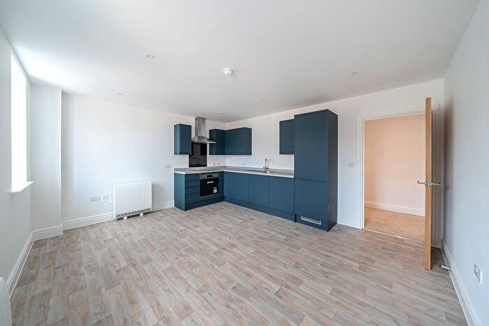1 Bedroom Flat To Rent In Flat, Discovery House, Southgate Street, GL1