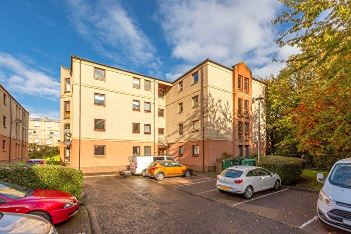 2 Bedroom Flat For Sale In / Duddingston Mills, Edinburgh, EH8