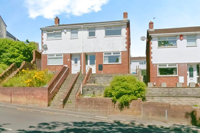 2 Bedroom Semi-Detached House For Sale In Holton Road, Barry, CF63