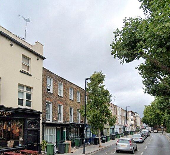 Studio To Rent In Royal College St, London, NW1