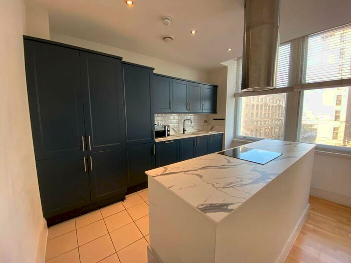 2 Bedroom Apartment To Rent In Tower Building, Water Street, L3