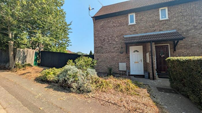 1 Bedroom Semi Detached House To Rent In Sycamore Close, Ipswich, Ipswich, IP8