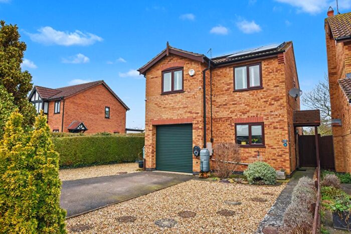 3 Bedroom Detached House For Sale In Dunlin Road, Essendine, PE9