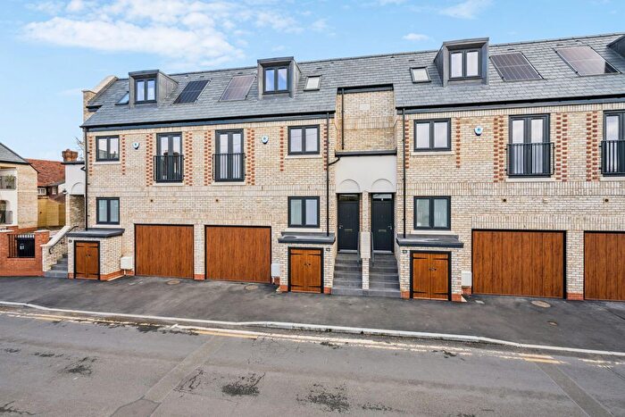 3 Bedroom End Terrace House For Sale In Send Road, Reading, RG4