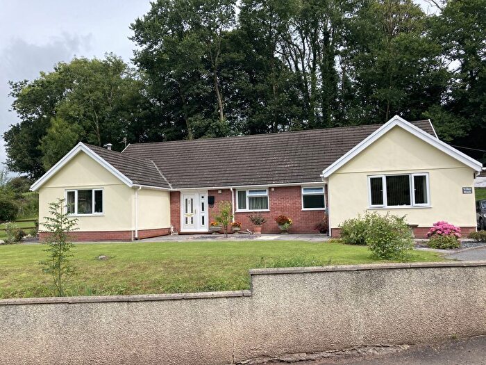 4 Bedroom Detached Bungalow For Sale In Willow Brook, Ferryside, Carmarthenshire, SA17