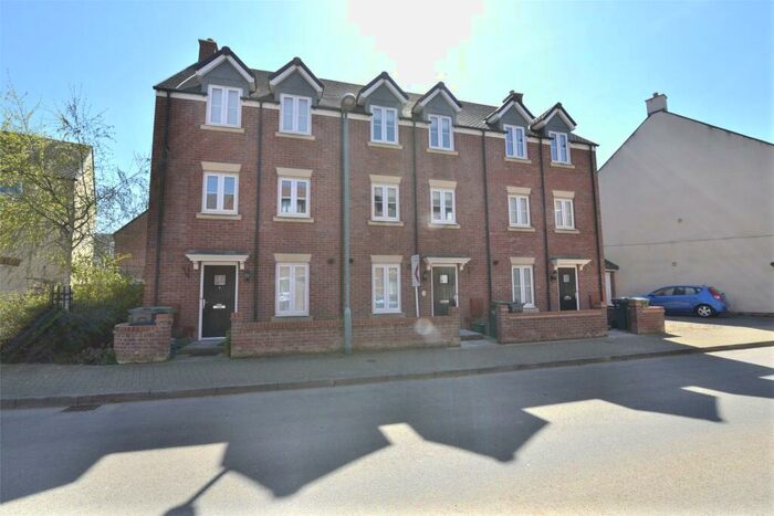 4 Bedroom Terraced House To Rent In Sapphire Way, Brockworth, Gloucester, GL3