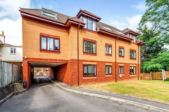 1 Bedroom Flat To Rent In St. Denys Road, Southampton, Hampshire, SO17