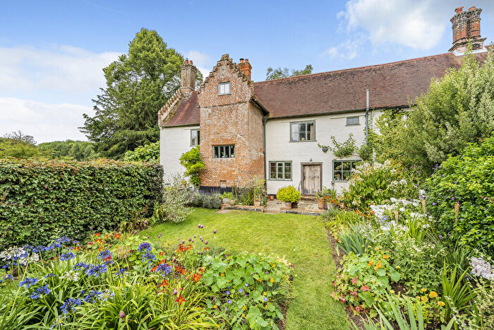 4 Bedroom Semi Detached House For Sale In Church Road, Ketteringham, Wymondham, NR18