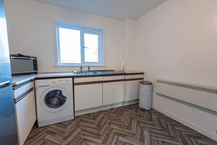1 Bedroom Flat For Sale In Centenary Gardens, Coatbridge, ML5