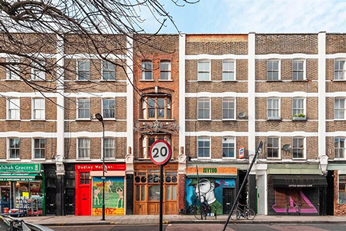 2 Bedroom Flat To Rent In Goldsmiths Row, London, E2