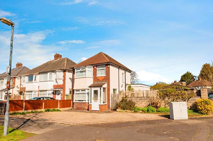 3 Bedroom Detached House For Sale In Teddington Grove, Birmingham, B42