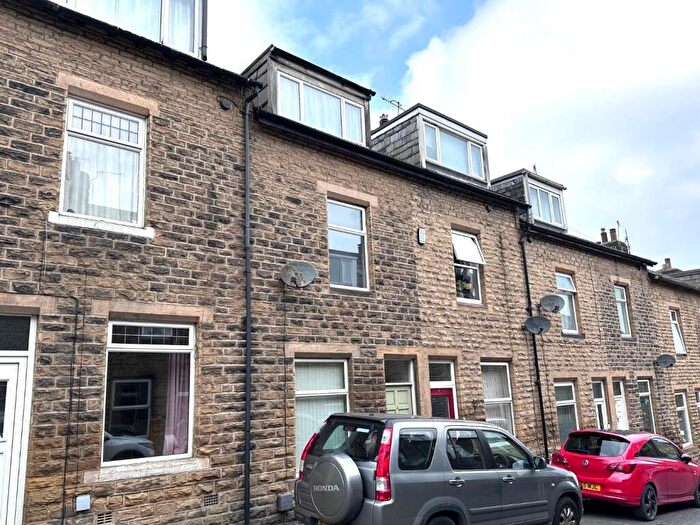 3 Bedroom Terraced House For Sale In Albion Street, Otley, LS21