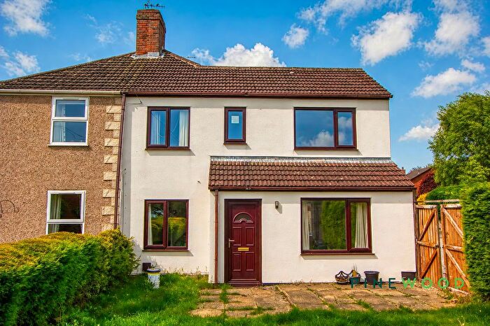 3 Bedroom End Of Terrace House For Sale In Boughton Lane, Clowne, S43