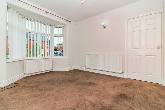 4 Bedroom Terraced House To Rent In Queens Road, Uxbridge, UB8