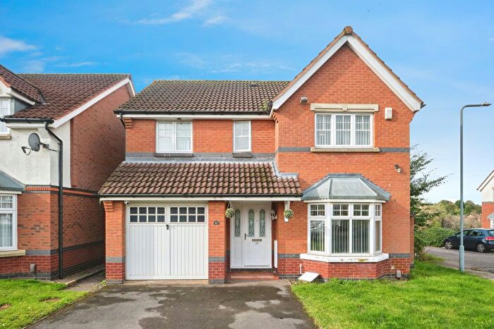 4 Bedroom Detached House For Sale In Hobhouse Close, Birmingham, B42