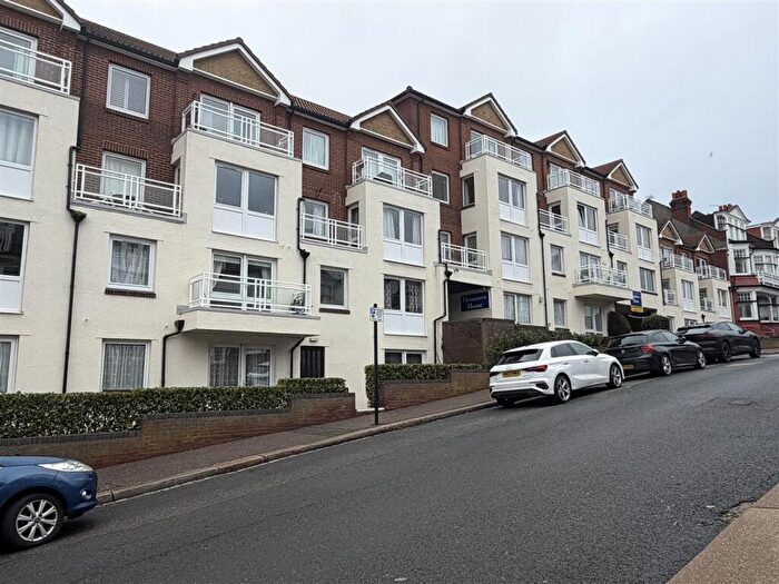 1 Bedroom Retirement Property For Sale In Holland Road, Westcliff-On-Sea, SS0