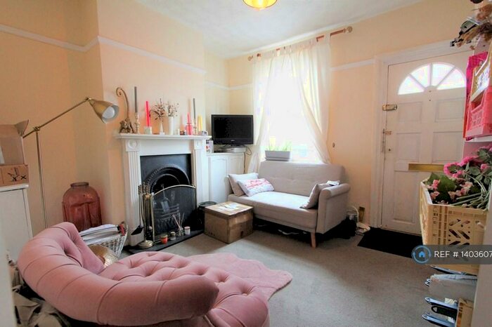 2 Bedroom End Of Terrace House To Rent In Eldon Terrace, Reading, RG1
