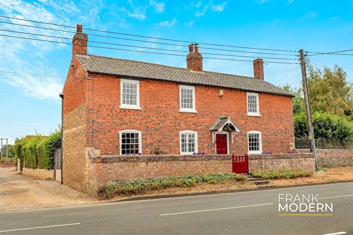 4 Bedroom Detached House For Sale In High Street, Morton, PE10