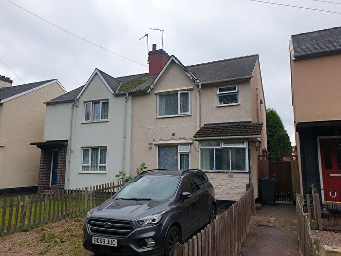 3 Bedroom Semi Detached House To Rent In Johnson Road, Willenhall, West Midlands, WV12