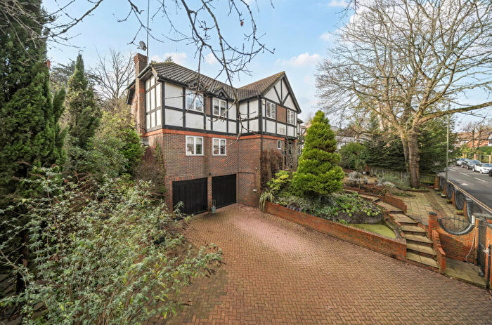 5 Bedroom Detached House For Sale In Chislehurst Road, Chislehurst, Kent, BR7
