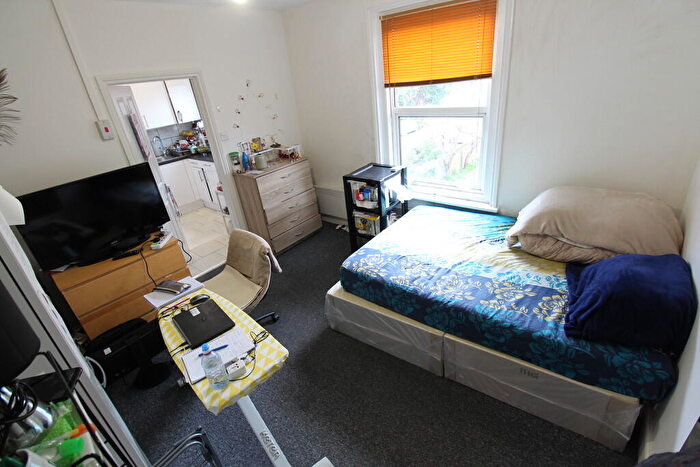 Studio To Rent In Westwood Road, Southampton, SO17