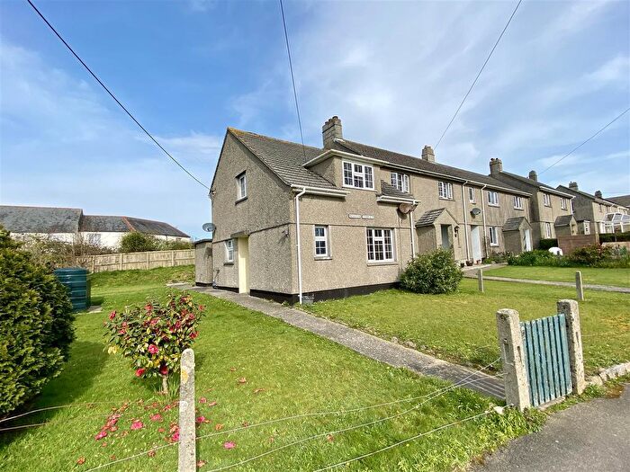 2 Bedroom End Of Terrace House For Sale In Super Home, Potential, Gardens, Manaccan, TR12