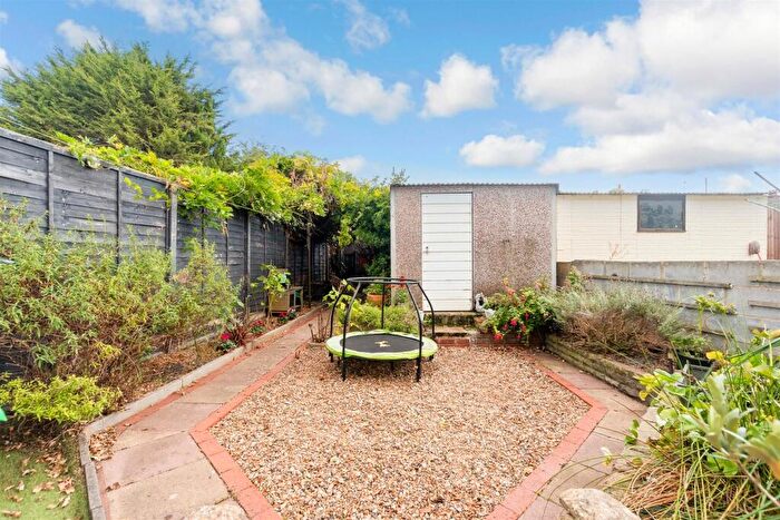 3 Bedroom Terraced House For Sale In Brook Road, Northfleet, Gravesend, Kent, DA11