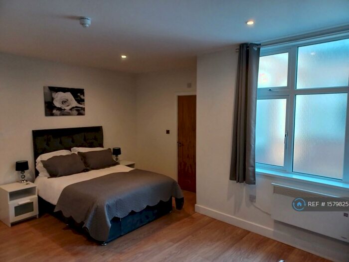 1 Bedroom Flat To Rent In Trinity Point, Stoke-On-Trent, ST1