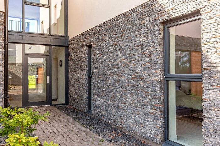 2 Bedroom Apartment For Sale In The Old Bowling Green, McGlashan Garden, Crieff, Perthshire, PH7