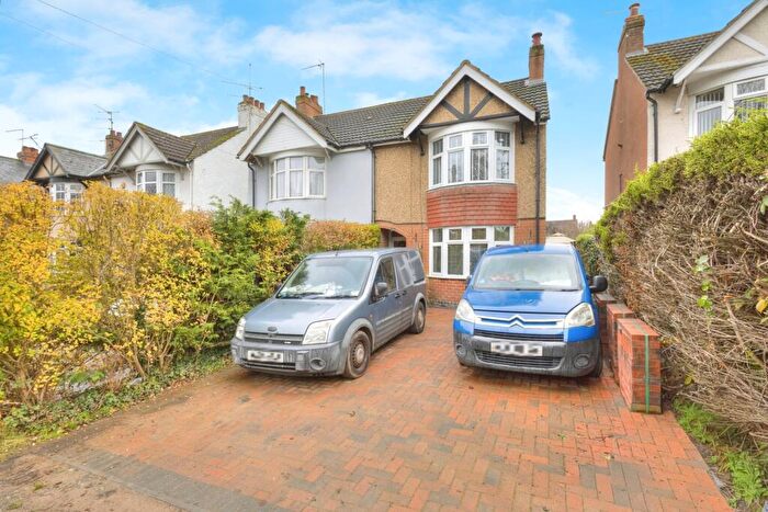 3 Bedroom Semi Detached House For Sale In Harlestone Road, Northampton, Northamptonshire, NN5