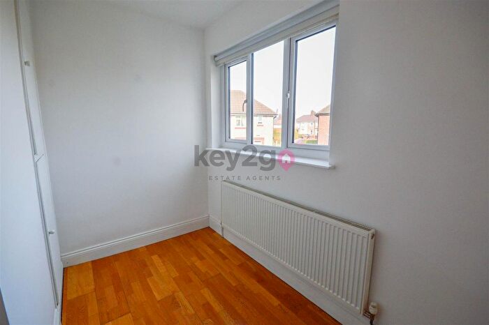 3 Bedroom Terraced House For Sale In Hurlfield Road, Sheffield, S12