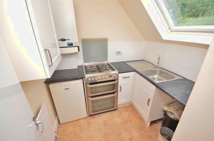 1 Bedroom Apartment To Rent In Downs Road, Luton, LU1