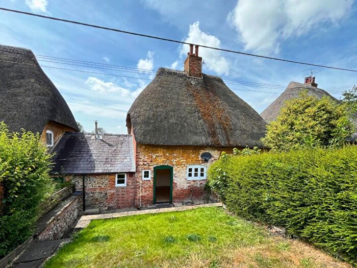 2 Bedroom Semi Detached House For Sale In Leverton, Hungerford, RG17